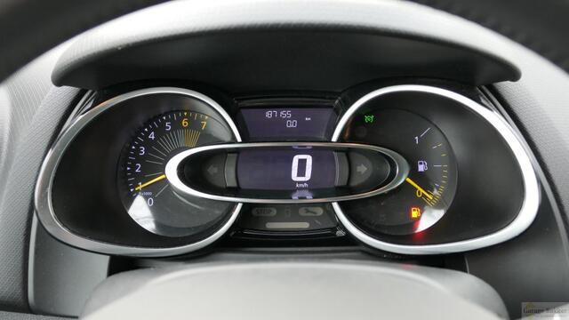 Renault CLIO Estate TCe 90 NightenDay