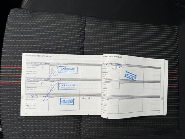 Renault CLIO 1.3 TCe R.S. Line / All Season Banden / 360 Graden Camera / Adaptieve Cruise Control / Apple Carplay / NAP Logisch / Dealer Onderhouden