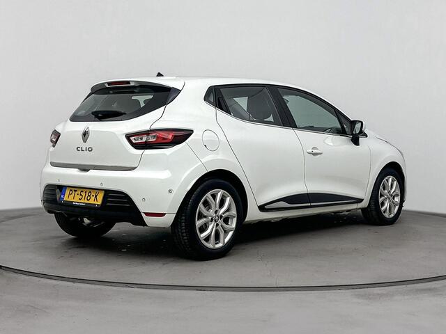 Renault CLIO 0.9 TCe Intens 90PK | Navigatie | Achteruitrijcamera | Keyless | Half-Lederen Bekleding | Climate Control | Lichtmetalen Velgen