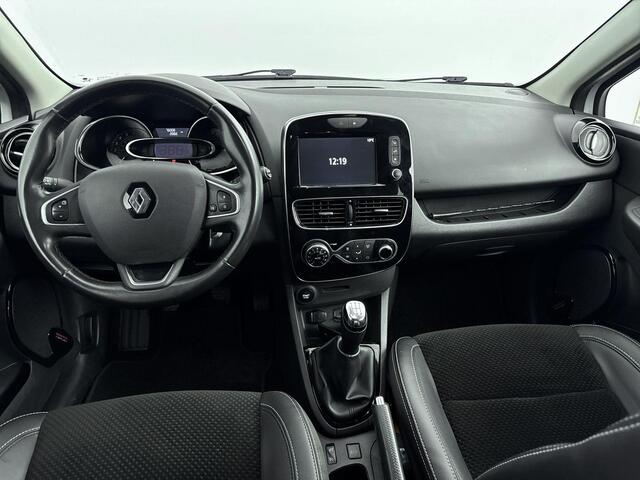 Renault CLIO 0.9 TCe Intens 90PK | Navigatie | Achteruitrijcamera | Keyless | Half-Lederen Bekleding | Climate Control | Lichtmetalen Velgen