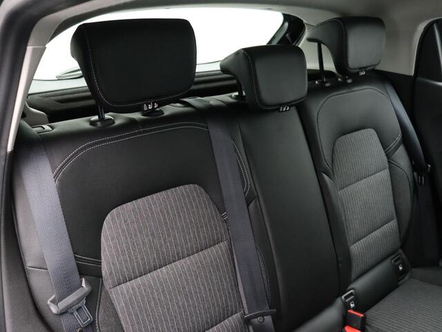 Renault CLIO 1.0 TCe Bi-Fuel Intens | Parkeersensoren achter | Navigatie | Climate control | Cruise control |