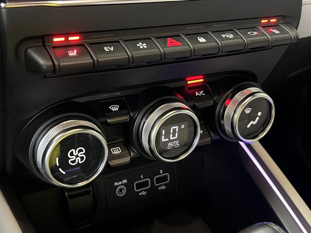 Renault CLIO 1.6 E-Tech Hybrid 140 Initiale Paris | Groot Navi | Bose | 360 | PDC V+A | Stoel & stuurverwarming | 17" | 100% Dealer onderhouden!