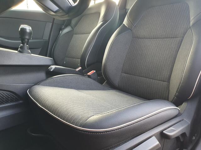 Renault CLIO 1.0 TCe Intens NAVI/AIRCO/LMV