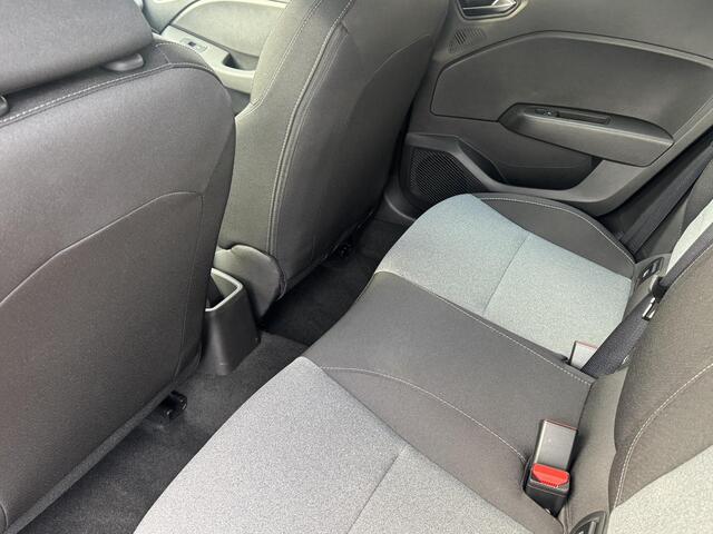 Renault CLIO TCe 90 evolution | NL-Auto | 1e Eigenaar | BTW auto | Pack Navigatie |