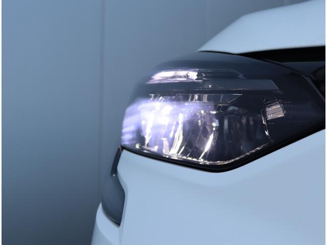 Renault CLIO 1.0 TCe Zen | Navigatie | Cruise Control | Parkeersensoren