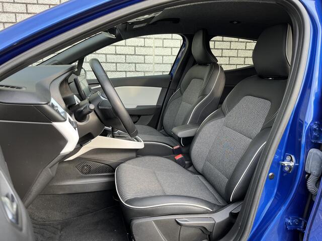 Renault CLIO 1.6 E-Tech Hybrid 145 Techno | Stoelverwarming | Achteruitrijcamera | Apple CarPlay / Android Auto | Navigatie |