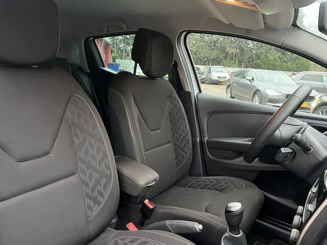 Renault CLIO 0.9 TCe Limited Incl. Beurt / All-Season Bnd