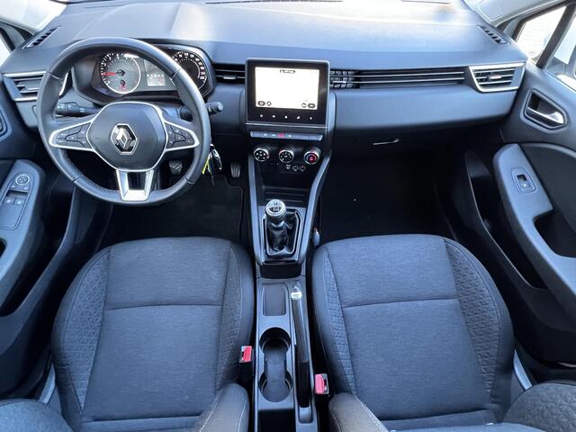 Renault CLIO 1.0 TCe Zen / Goed onderhouden / Trekhaak 900 kg / Navigatie / Apple Carplay Android / Airco / All Season banden /