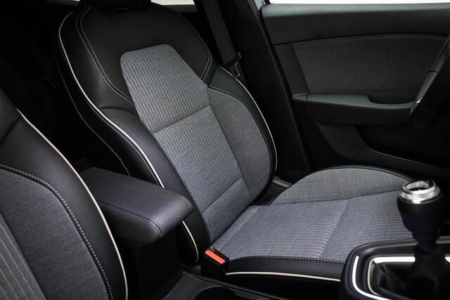 Renault CLIO 1.0 TCe 90 GPF techno | LED | NAVIGATIE | DAB | APPLE | CAMERA