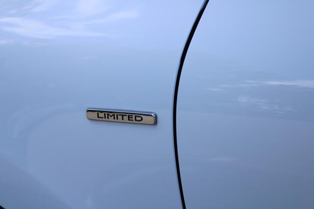 Renault CLIO Estate 0.9 TCe Limited-clima-cruise-navi-trekh