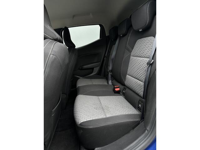 Renault CLIO 1.0 TCe LIMITED 2022 NAVI PDC AIRCO SPORTVELGEN ELEK PAKKET