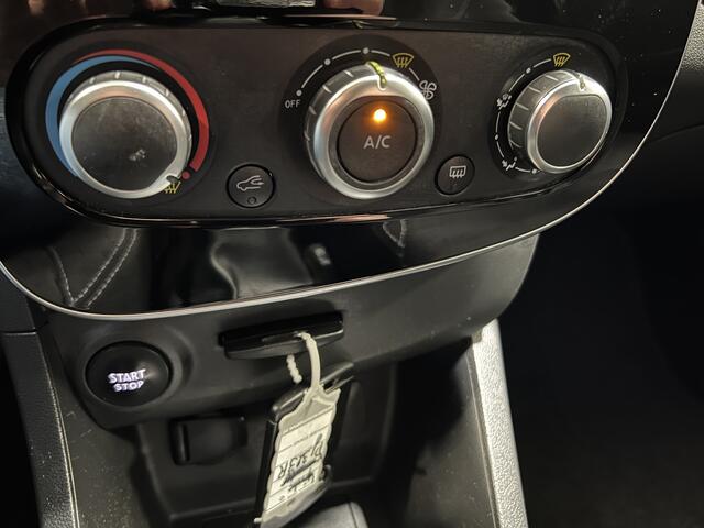 Renault CLIO 0.9 TCe Limited | Navigatie | LM Velgen 16" | Cruise Control | Parkeersensoren Achter | Airco | Radio |