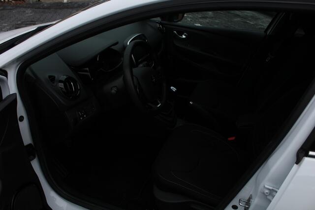 Renault CLIO Estate 0.9 TCe Limited