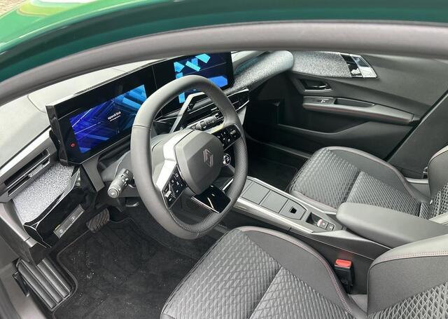 Renault CLIO 1.8 Hybrid 160 techno - Demo