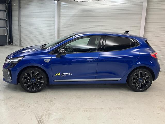 Renault CLIO 1.0 TCe 90 GPF esprit Alpine / Navigatie / Camera / Sportstoelen / BOSE Audio / Cruise Control / Climate Control / Apple CarPlay/Android Auto / Parkeersensoren Voor en Achter / Digitaal Dashboard /