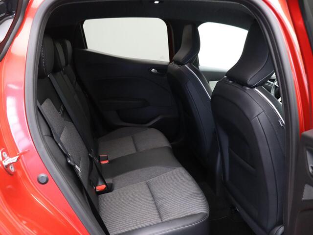 Renault CLIO E-Tech Hybrid 145pk Techno | Stoel- en stuurwielverwarming | Navigatie | Apple carplay / Android auto |