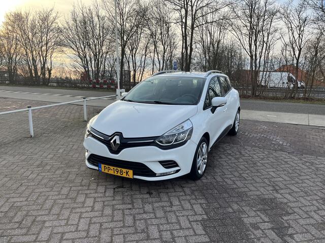 Renault CLIO Estate 0.9 TCe Zen NAVI CARPLAY