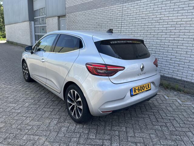 Renault CLIO 1.6 E-Tech Hybrid 145 Techno | Automaat | LM Velgen | NAVI | remschijven voor en achter | ECC |
