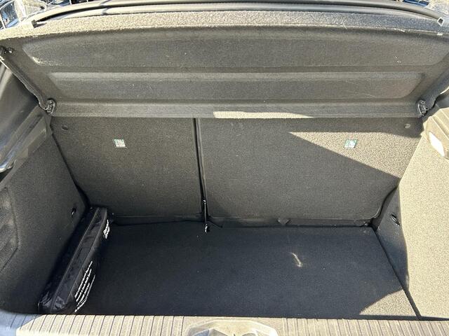 Renault CLIO 1.0 TCe 90 GPF techno | Groot Navi | Camera | Winter Pack | 17 Inch Velgen