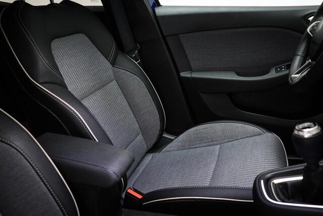 Renault CLIO 1.0 TCe 90 GPF techno | LED | DAB | APPLE | 360 CAMERA