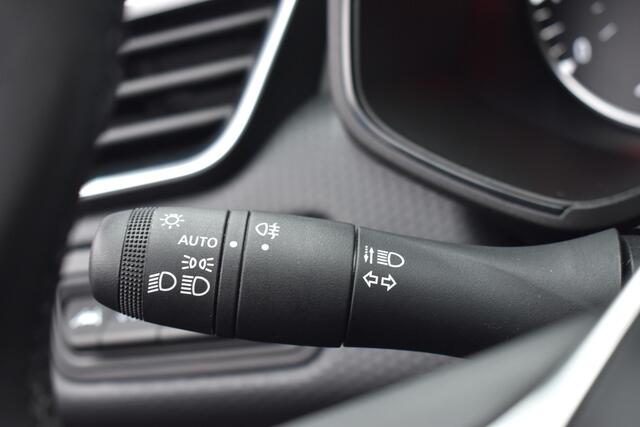 Renault CLIO 1.0 TCe 90 Equilibre 1e Eigenaar | Navigatie | Cruise | All-Seasons | 12 mnd BOVAG garantie | Whatsapp 06-53188999