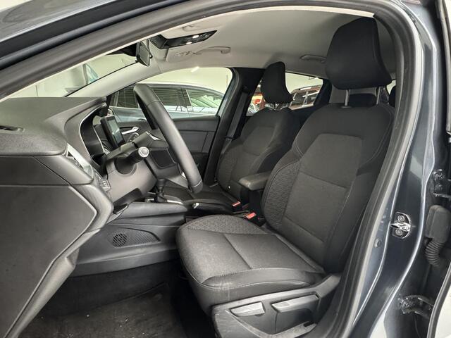 Renault CLIO 1.0 TCe Business Zen | Navigatie | Parkeersensoren Achter | Stoelverwarming | All-Season Banden |