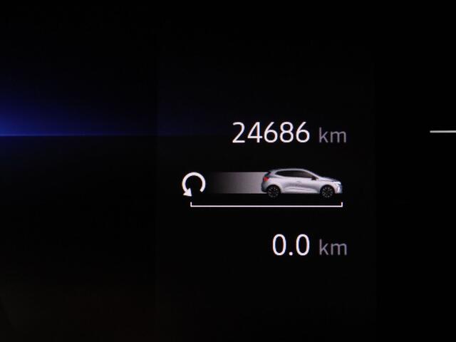 Renault CLIO 1.6 E-Tech Full Hybrid techno 145pk 360° Camera | Cruise | Navi | Parkeersens. v+a | Stoel-/stuurverw.
