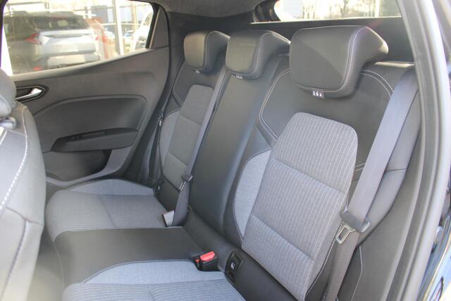 Renault CLIO 1.6 E-Tech Full Hybrid 145 techno | Stoel en stuurverwarming | Navigatie pakket | Climate control