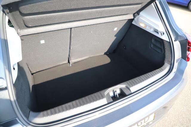 Renault CLIO 1.0 TCe Intens 101PK Half Leder 16 inch LMV Navigatie Carplay Android Airco Cruise Control LED Rijstrooksensor Parkeersensor