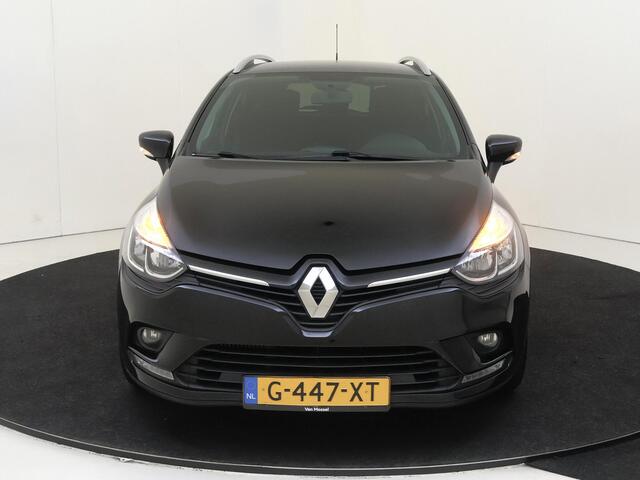 Renault CLIO Estate 0.9 TCe Limited | Airconditioning | Licht metalen velgen 16 inch | Cruise control | Navigatie | Park Distance Control achter | Dakrailing |