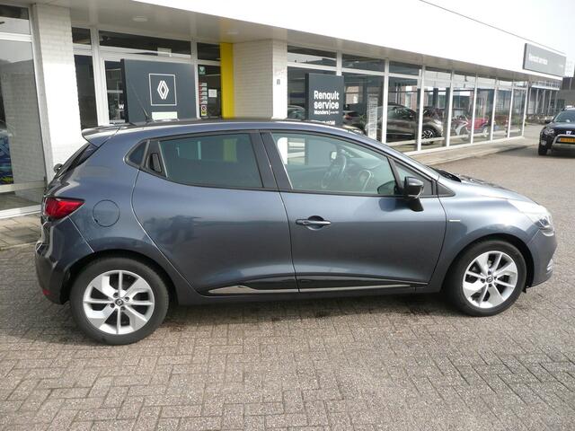 Renault CLIO TCe 90 5drs. Limited PARK ASSIST ACHTER/ PACK COMFORT/ PACK ELECTRIC/ LM VELGEN MET 4 SEIZOENSBANDEN/ PRIVACY GLAS ACHTER/ ETC.. ALTIJD DEALER ONDERHOUDEN! RIJKLAAR!