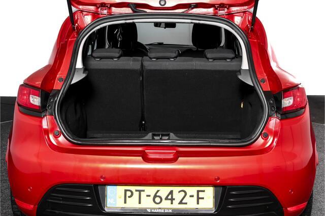 Renault CLIO 0.9 TCe 90 PK Limited Orig. NL | Cruise | PDC | NAV | Airco | DAB | Afn. Trekhaak | LM 16" |