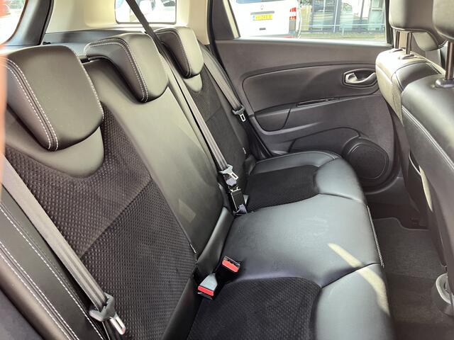 Renault CLIO Estate 0.9 TCe Intens Airco Cruise control Parkeersensoren voor en achter Telefoonverbinding Stuurwielbediening 5-Persoons