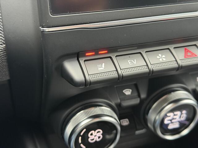 Renault CLIO 1.6 E-Tech Full Hybrid 145 techno / Fabrieksgarantie tot 4-2027 / Navigatie / 360 Camera / Stoelverwarming / Stuurwiel Verwarming / DAB / All Season Banden /