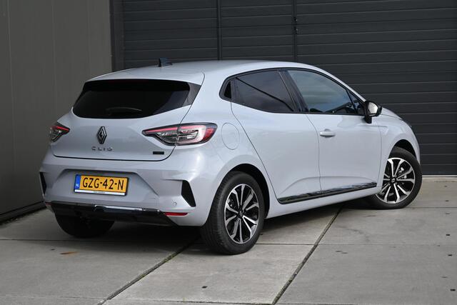 Renault CLIO E-Tech Full Hybrid 145 Techno | 360 CAMERA | STUUR/STOELVERWARMING | NAVI | ADAPT. CRUISE CONTROL | APPLECARPLAY/ANDROIDAUTO | CLIMATE CONTROL | PDC | LMV