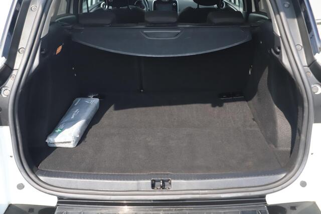 Renault CLIO Estate 0.9 TCe Limited Navigatie Bluetooth Airco Cruise Control 16 inch LMV Getint Glas