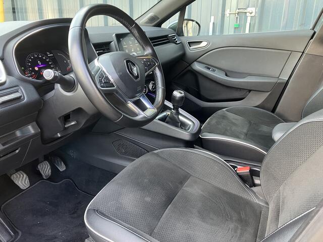 Renault CLIO TCe 100 Intens *NAVIGATIE / PDC VOOR-ACHTER *