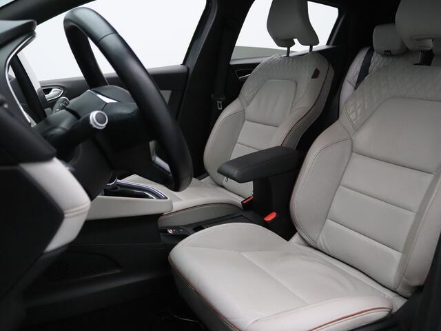 Renault CLIO 1.6 E-Tech Hybrid Initiale Paris 140pk BOSE | 360° Camera | Cruise | Parkeersens. v+a | Stoel-/stuurverw.