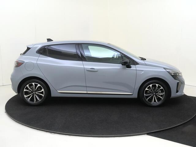 Renault CLIO 1.6 E-Tech Full Hybrid 145 techno AUTOMAAT | Navigatie | Parkeersensoren | 360 Camera |