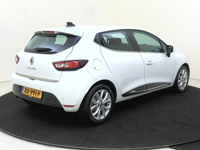 Renault CLIO 1.2 TCe 120 PK Intens AUTOMAAT | Parkeer pakket | achteropkomend verkeer waarschuwing | airco automatisch | cruise control | LED koplampen | lichtmetalen velgen 16" | navigatiesysteem full map |
