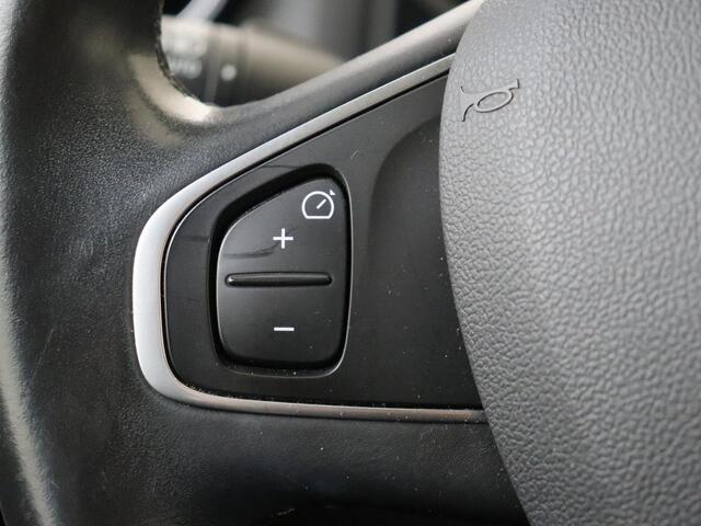 Renault CLIO 1.2 TCe 120 PK Intens AUTOMAAT | Parkeer pakket | achteropkomend verkeer waarschuwing | airco automatisch | cruise control | LED koplampen | lichtmetalen velgen 16" | navigatiesysteem full map |