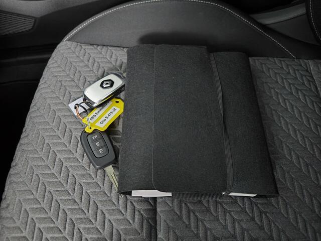 Renault CLIO 1.0 TCe 90 Evolution | Navigatie | 16"velgen | Parkeersensoren |