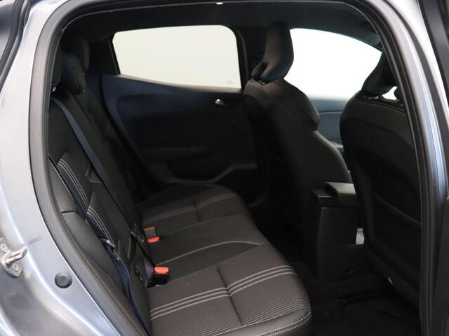 Renault CLIO E-Tech Hybrid 145pk E-Tech Engineered | Unieke uitvoering! | Achteruitrijcamera | 17" lichtmetalen velgen |