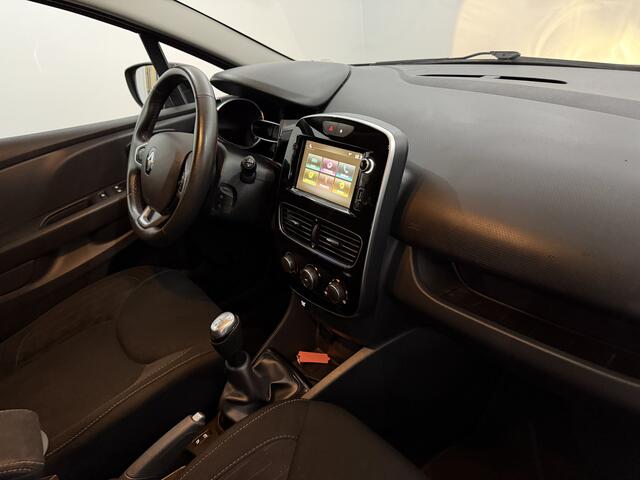 Renault CLIO Estate 0.9 TCe Limited Airco, Navi, Parkeersensoren, Keyless start, Cruise control, A start stop, Lichtmetalen velgen