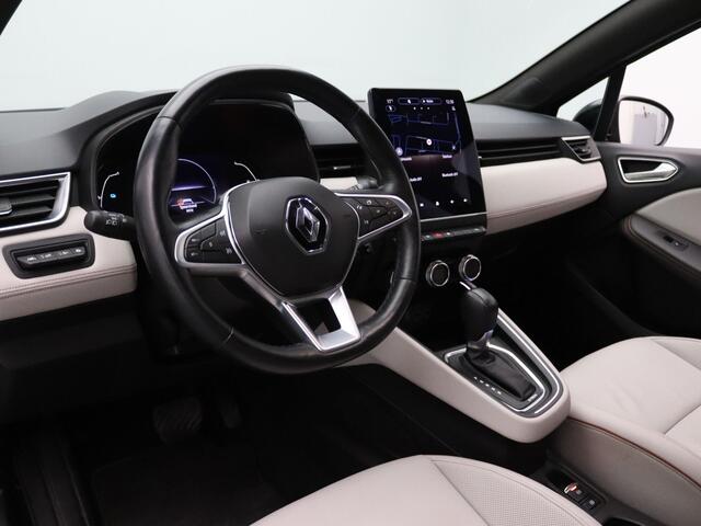 Renault CLIO E-Tech Hybrid Initiale Paris 140pk Camera | Cruise | Navi | Parkeersens. v+a | Stoel-/stuurverw.