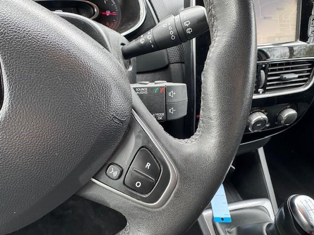 Renault CLIO 0.9 TCe Limited/Navi/PDC/Cruise/APK nieuw