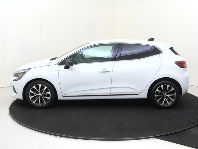 Renault CLIO 1.0 TCe 90 Techno 360 Camera / 9'3 inch navigatiescherm / 16" Noir velgen / 37dkm !