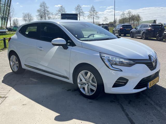 Renault CLIO 1.6 E-Tech Hybrid 140PK Dealer onderhouden / Automaat / AppleCarplay - Android Auto / PDC.Achter / Cruise / Navi 2e Paasdag open 09.00-17.00 uur
