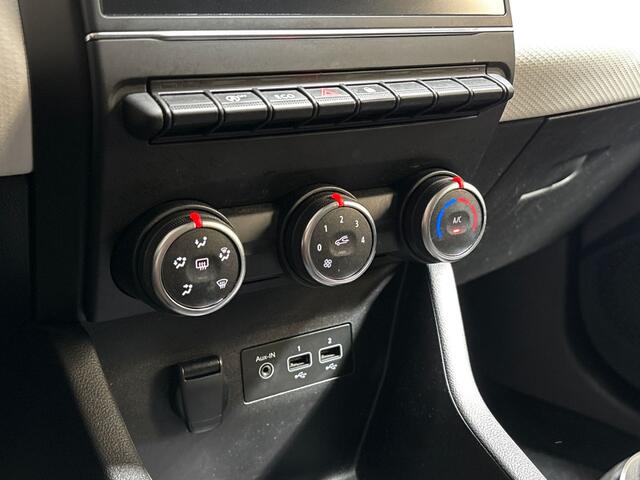 Renault CLIO 1.0 TCe 90 Evolution (APPLE CARPLAY, GROOT NAVI, PARKEERSENSOREN, LM VELGEN, SPORTSTOELEN, CRUISE, NIEUWE APK, NIEUWSTAAT)