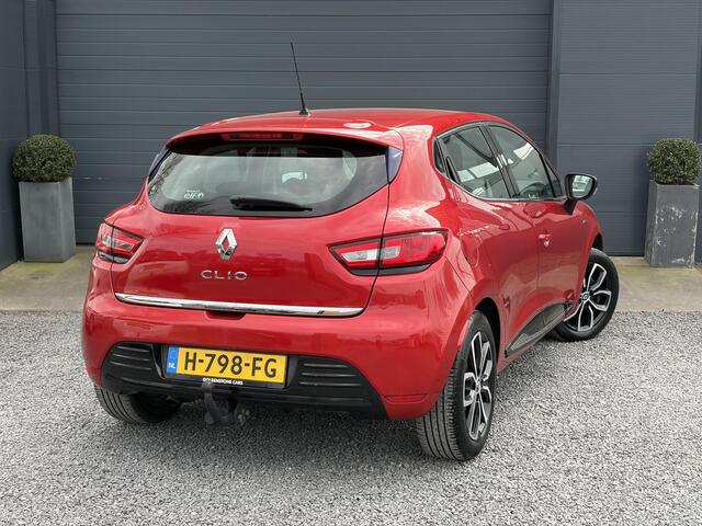 Renault CLIO 0.9 TCe Limited 1e Eigenaar,Trekhaak,Airco,Cruise,Lm velgen,Weinig Km,Nieuwe Apk bij Aflevering